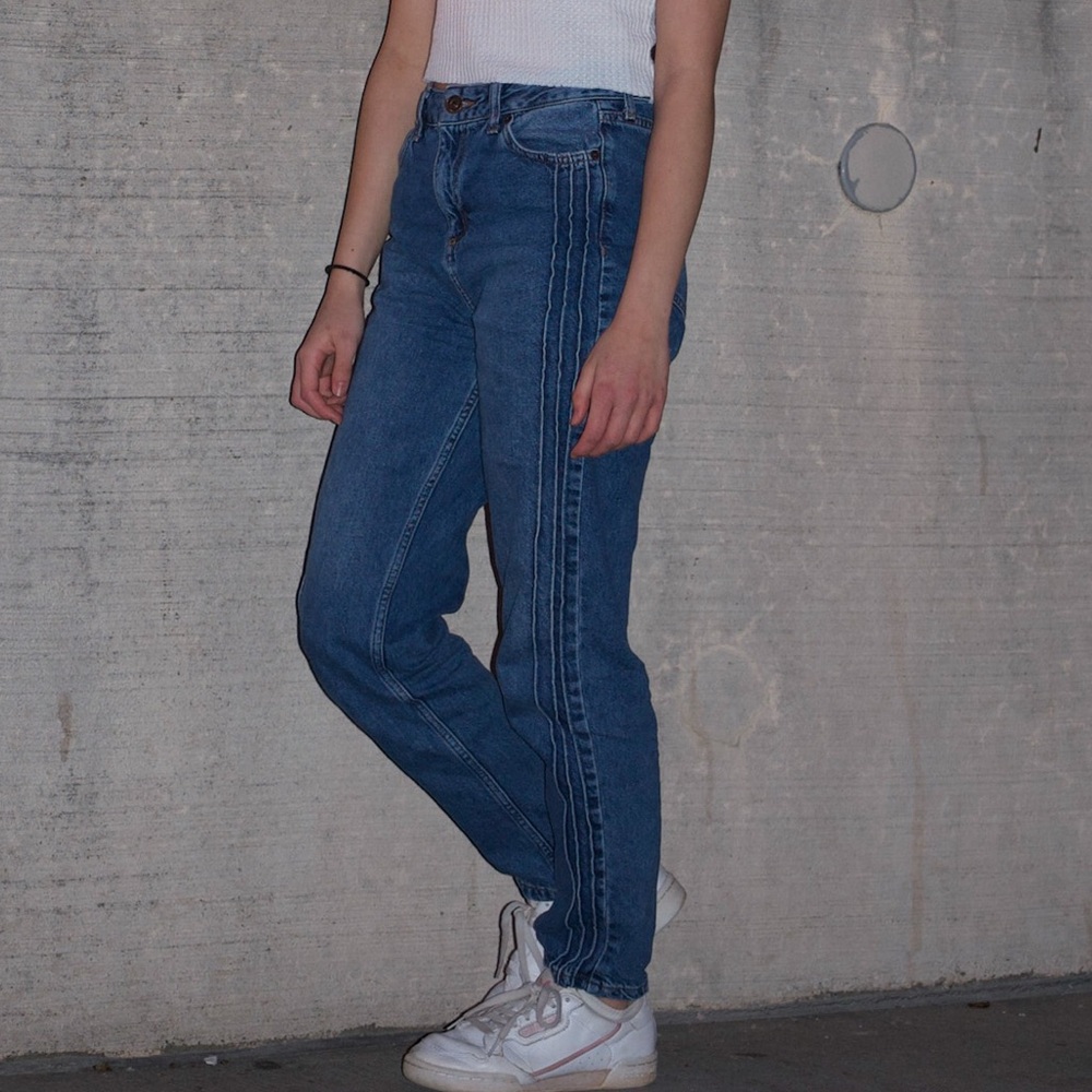BDG Classic Mom Jeans with Side Piping Detail  - Medium Wash